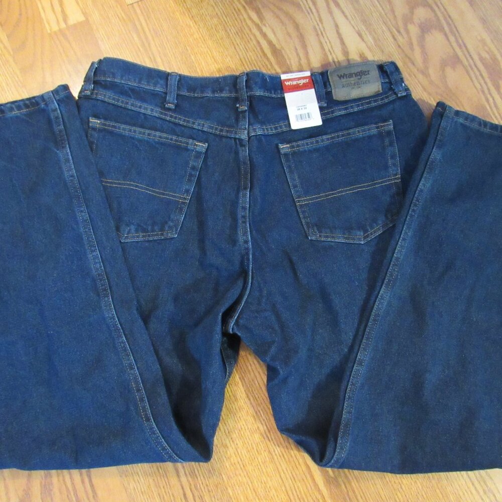 NWT Wrangler Authentics Dark Wash Straight Leg Denim Jeans 38x32